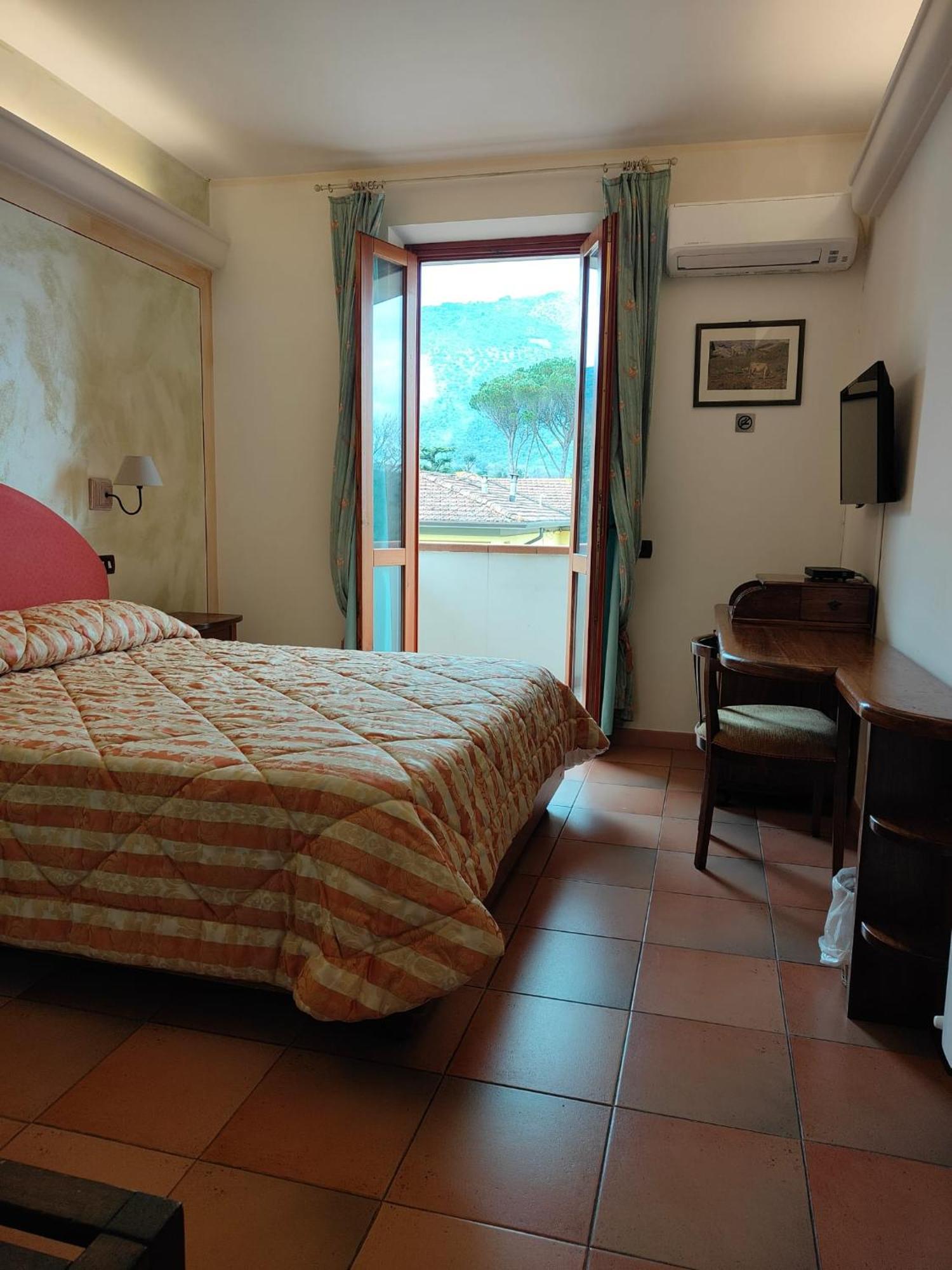 Santa Maria Giudice Hotel Ristorante Da Carlos المظهر الخارجي الصورة